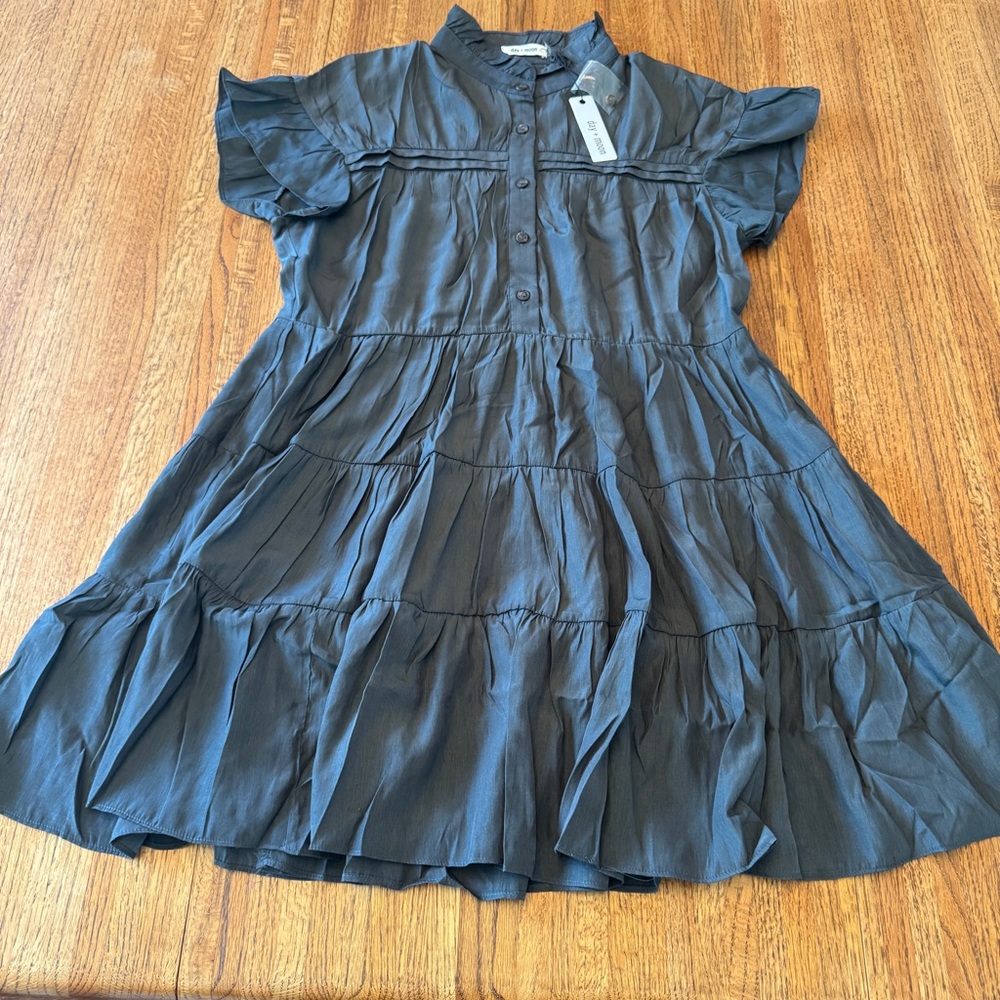 NWT Day + Moon women’s tiered twirl dark gray mini dress, size small